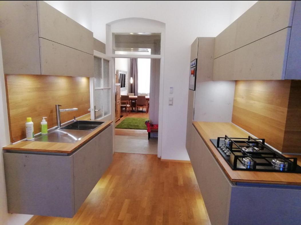 Bookstyrian1 Lägenhet Graz Exteriör bild