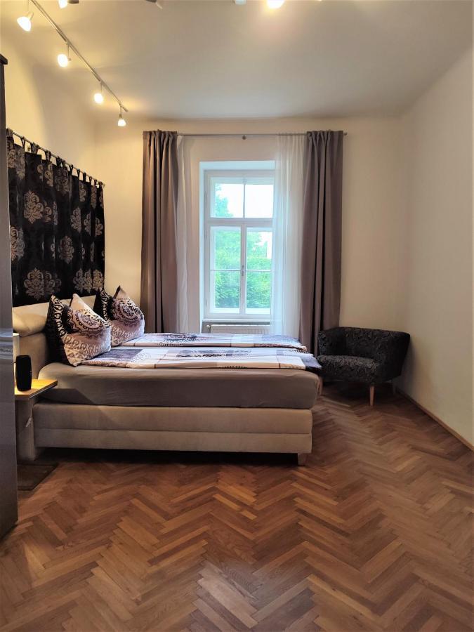 Bookstyrian1 Lägenhet Graz Exteriör bild